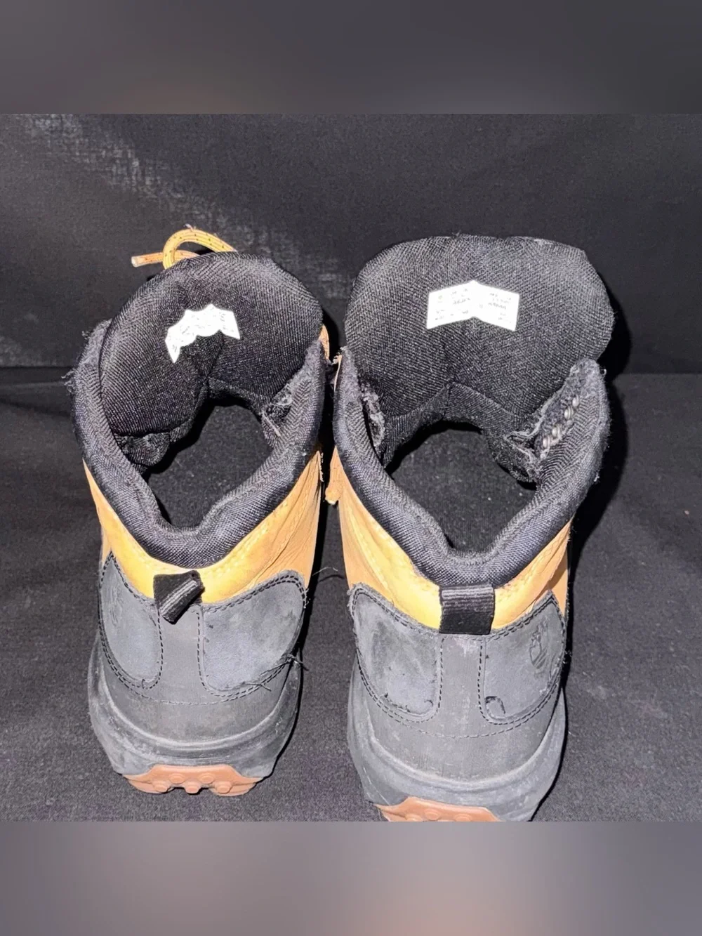 Timberland A63F5 Boys Youth Size 5 Waterproof Hiking Boots Wheat Leather